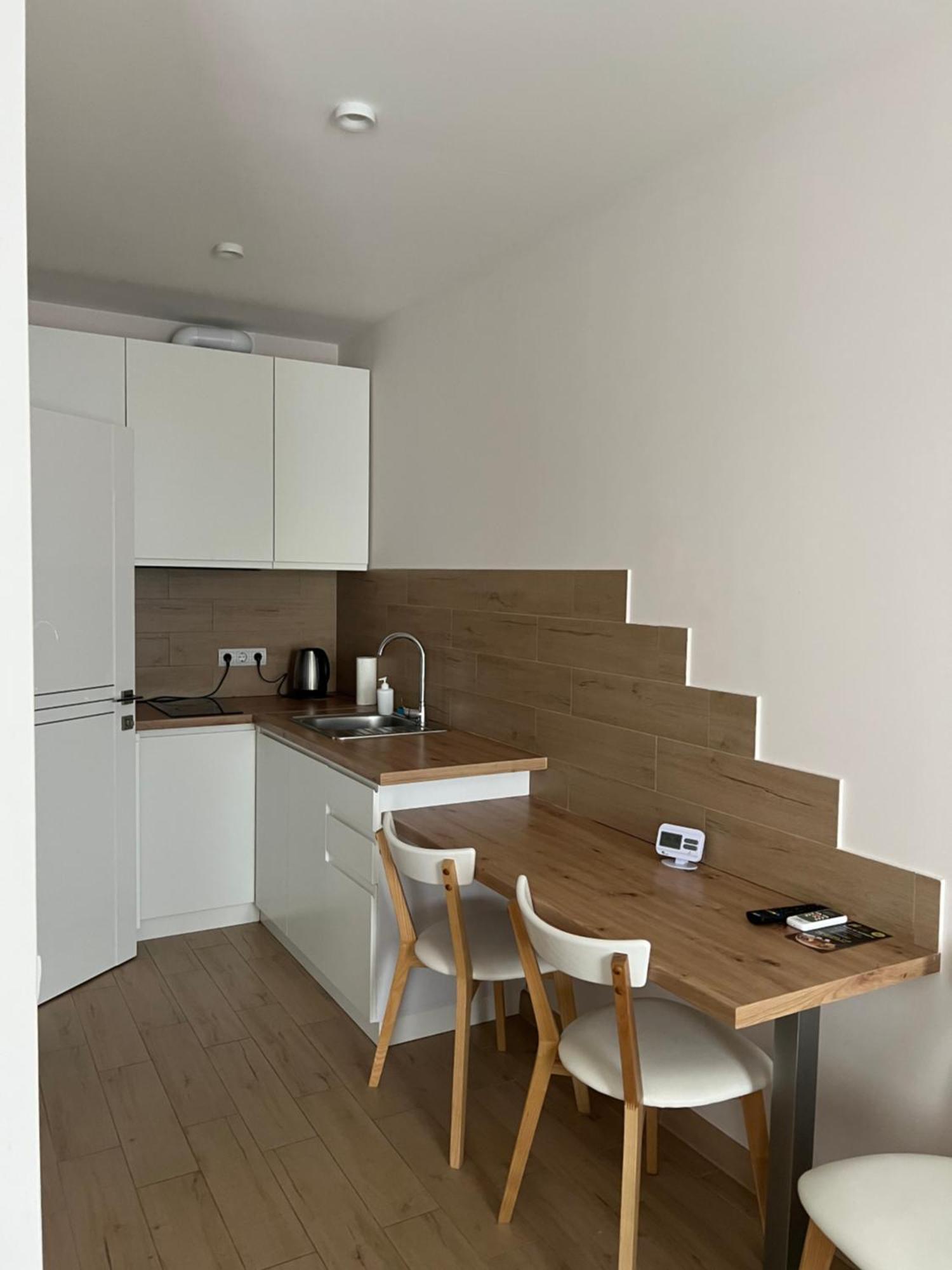 Жк «Сонячний Квартал» Apartment Solociîn Exterior foto
