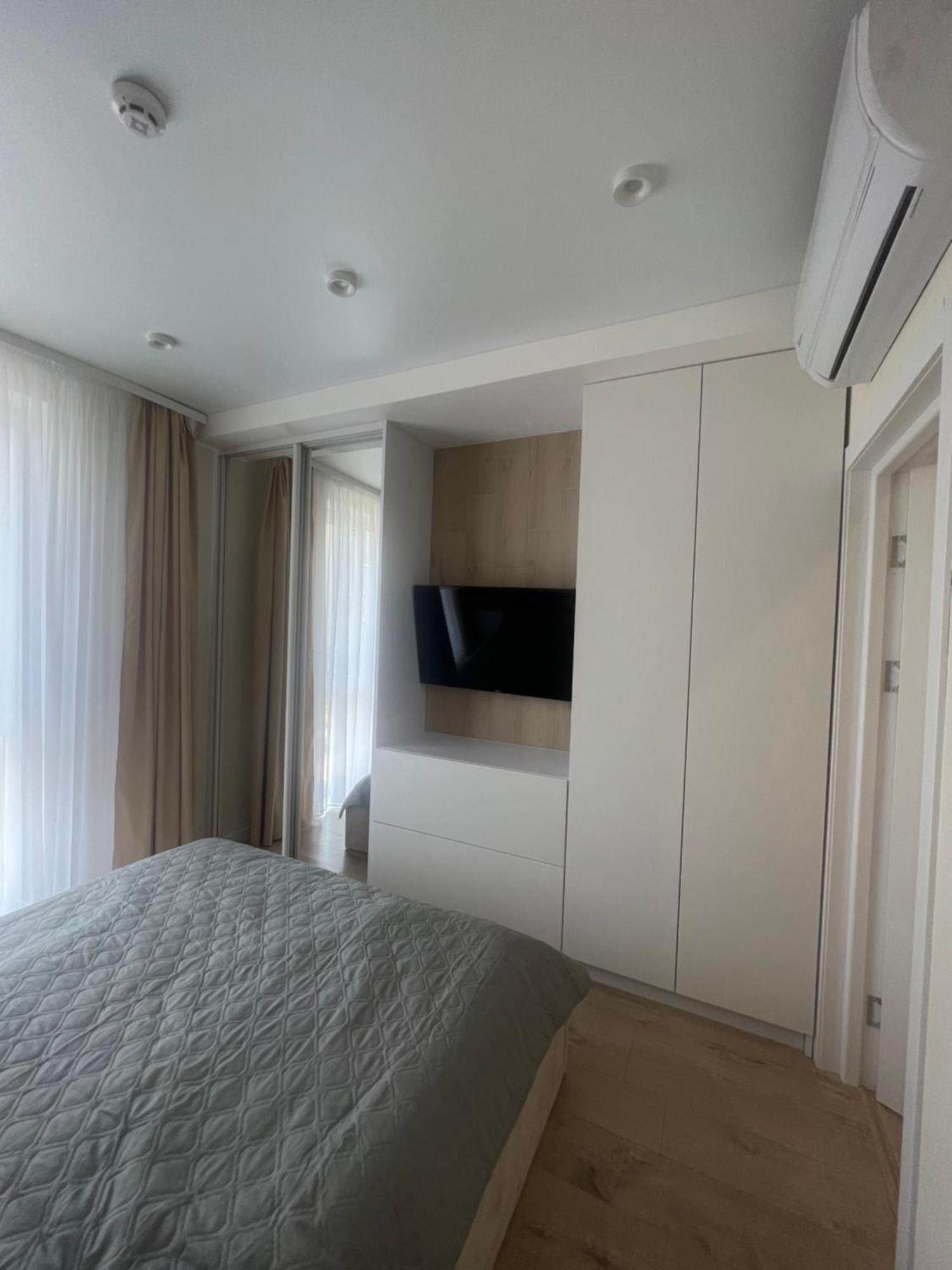 Жк «Сонячний Квартал» Apartment Solociîn Exterior foto