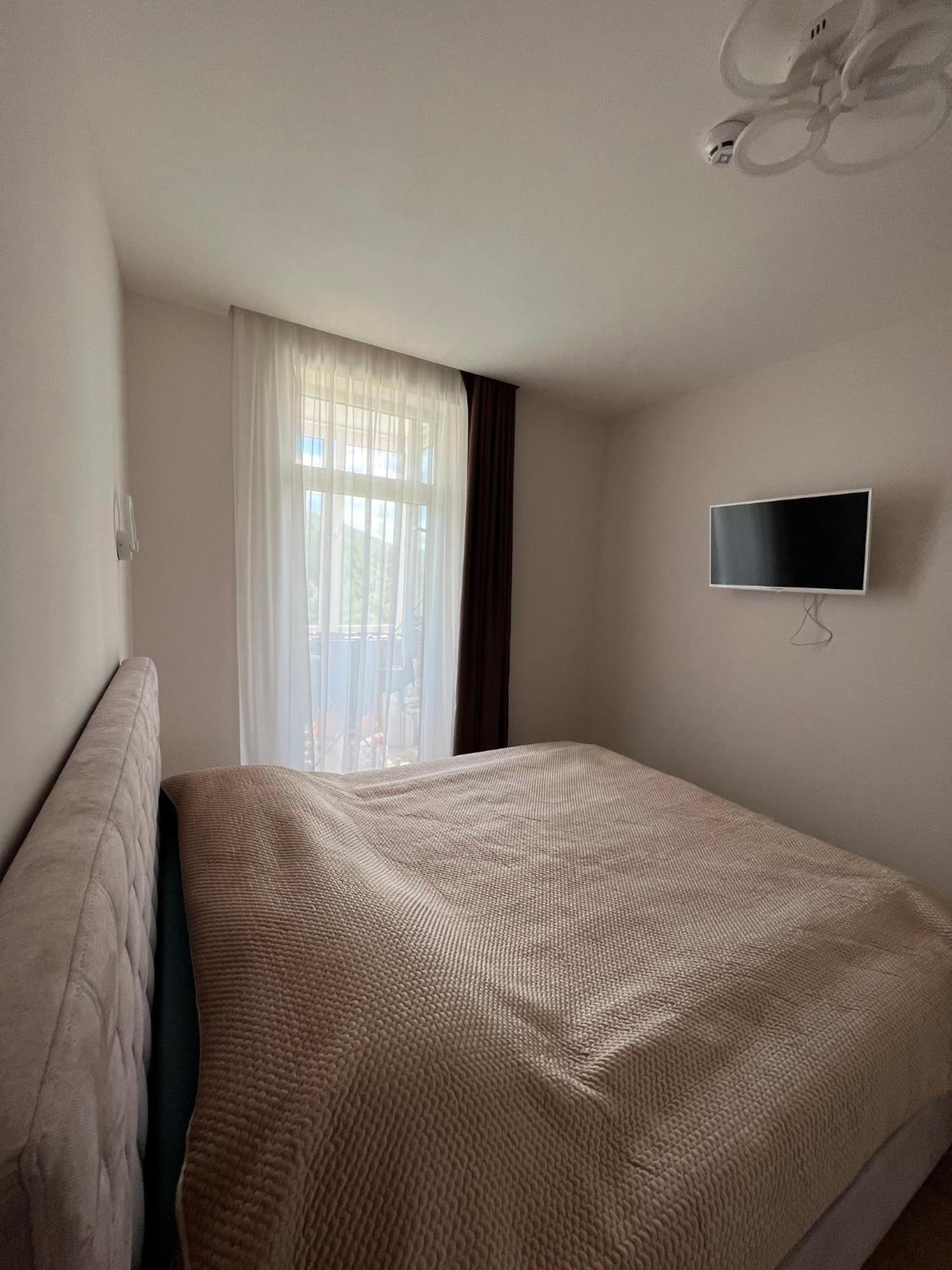 Жк «Сонячний Квартал» Apartment Solociîn Exterior foto